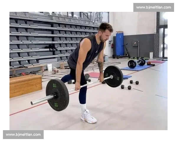 东契奇蜕变!瘦身复仇独行侠,今夏特训剑指巅峰